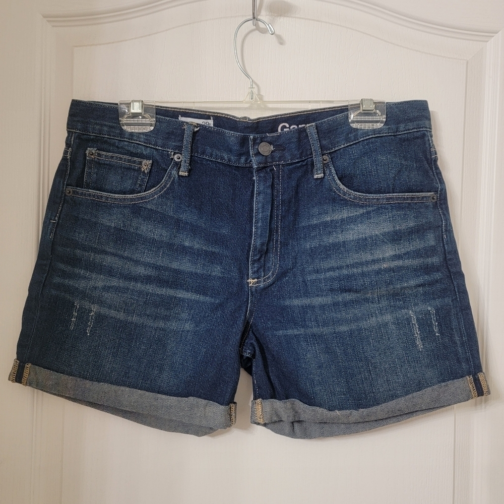 GAP Size 29T Medium Dark Wash "Slim Shorts" Blue Jean Shorts, EUC